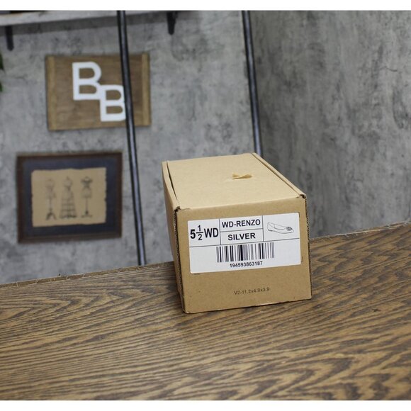 NWT Journee Collection Slip On Pointed Toe Ballet Dress Flats Silver Gray 5.5W - Picture 7 of 10